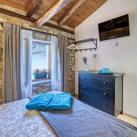 Sirotnjak By Interhome * Lovran