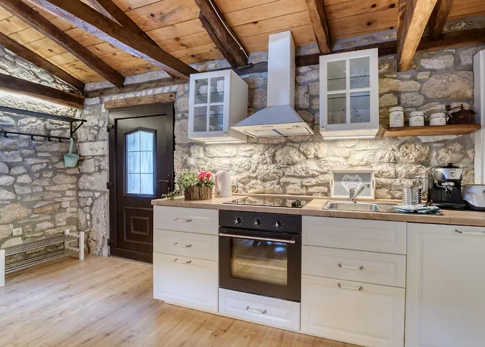 Holiday home Sirotnjak By Interhome