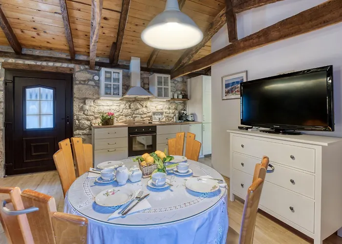 Sirotnjak By Interhome * Lovran
