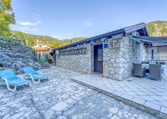 Holiday home Sirotnjak By Interhome *